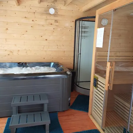 בית נופש Nid Du Merle Avec Sauna Et Jacuzzi Privatif *