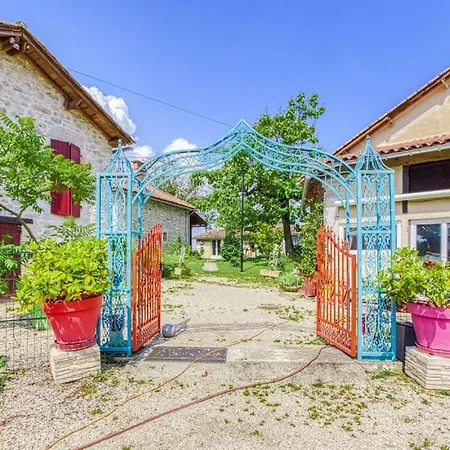 Nid Du Merle Avec Sauna Et Jacuzzi Privatif בית נופש *