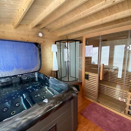 Nid Du Merle Avec Sauna Et Jacuzzi Privatif 펜션