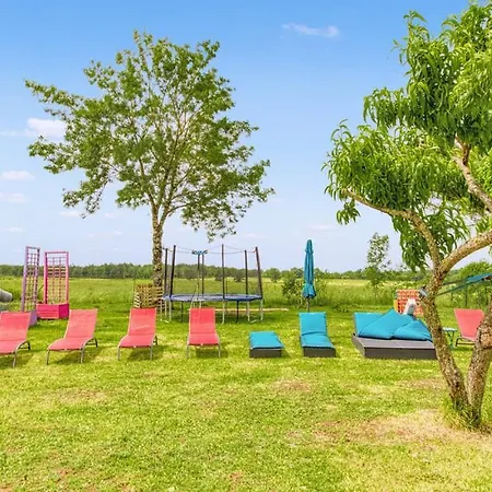 Nid Du Merle Avec Sauna Et Jacuzzi Privatif Septfonds